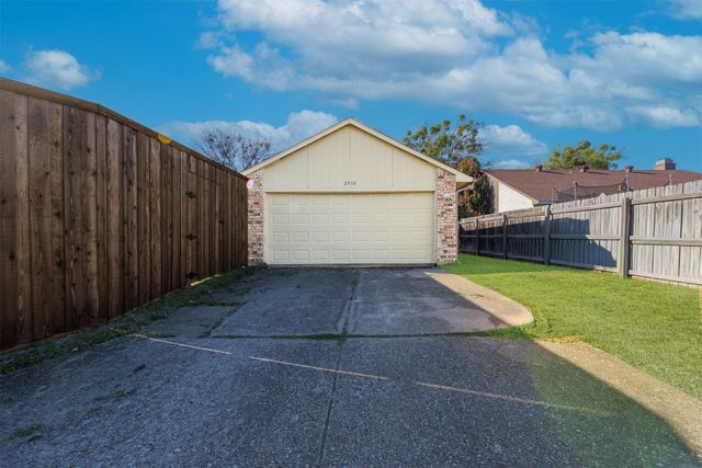 2908 Canterbury Lane, Flower Mound, TX 75028