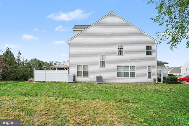 239 W BOURNE WAY, Millsboro, DE 19966