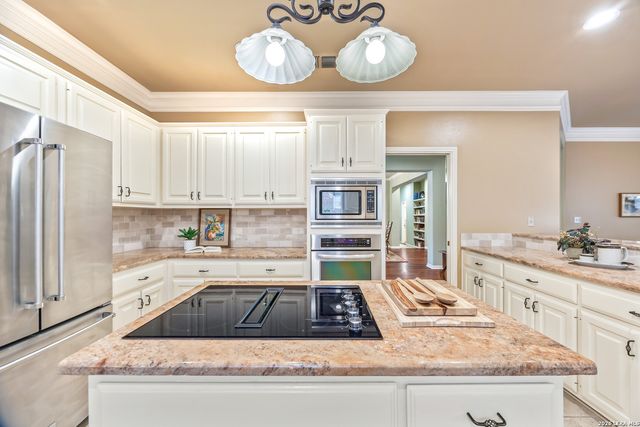 35 Inwood Manor, San Antonio, TX 78248