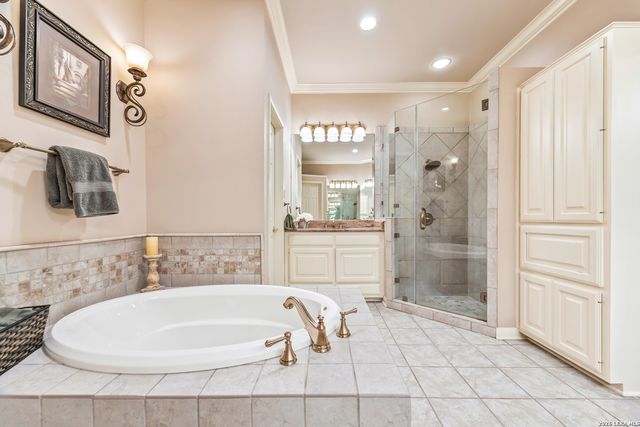 35 Inwood Manor, San Antonio, TX 78248