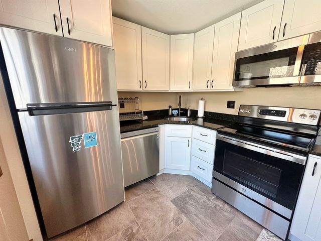 28E Crosstown Road, Dover, VT 05356