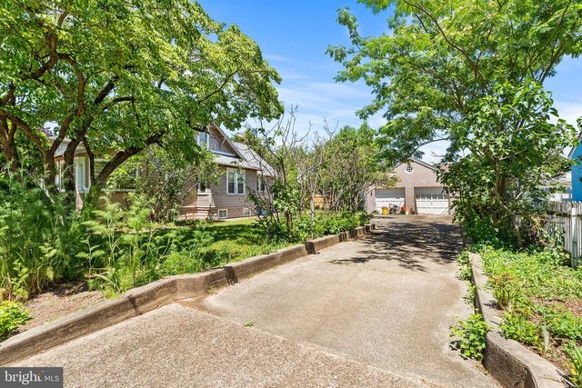1720 W RIVER DR, Pennsauken, NJ 08110