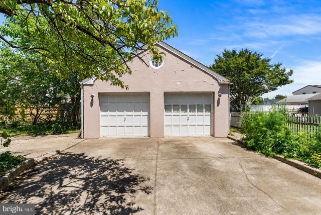 1720 W RIVER DR, Pennsauken, NJ 08110