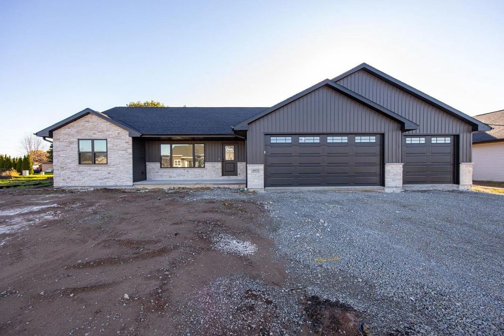 N3952 DEERE DRIVE, Freedom, WI 54913