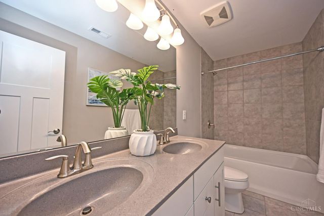 3896 Acadia Lane, Mason, OH 45036