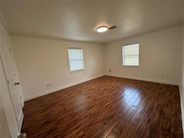 8522 Westview Drive, Houston, TX 77055