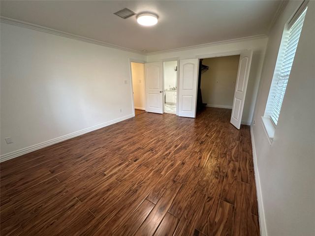 8522 Westview Drive, Houston, TX 77055