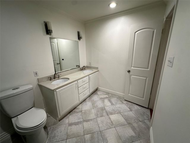 8522 Westview Drive, Houston, TX 77055