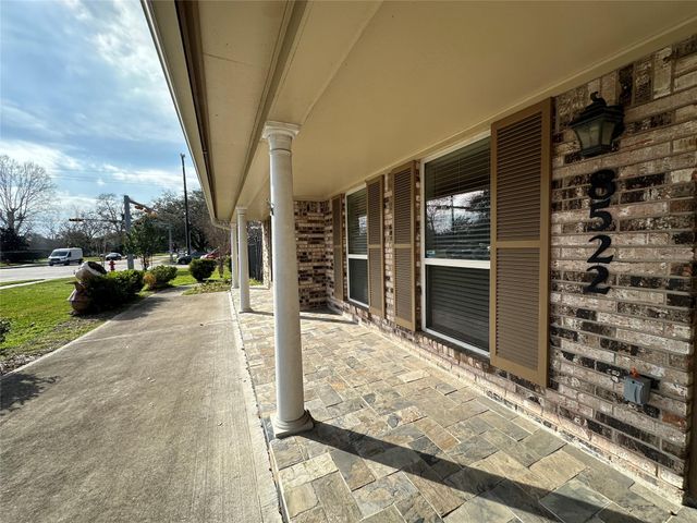 8522 Westview Drive, Houston, TX 77055