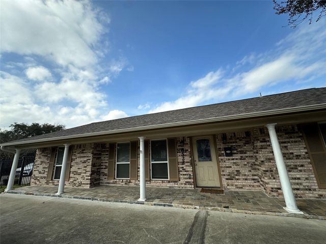 8522 Westview Drive, Houston, TX 77055