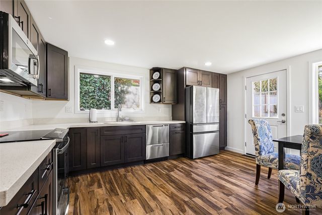 14517 Meridian Avenue N, Shoreline, WA 98133