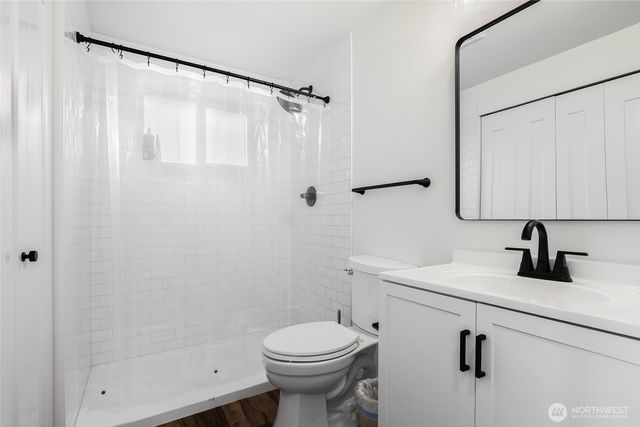 14517 Meridian Avenue N, Shoreline, WA 98133