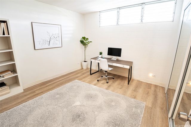 1128 Ala Napunani Street 703, Honolulu, HI 96818