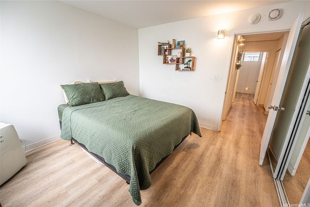 1128 Ala Napunani Street 703, Honolulu, HI 96818