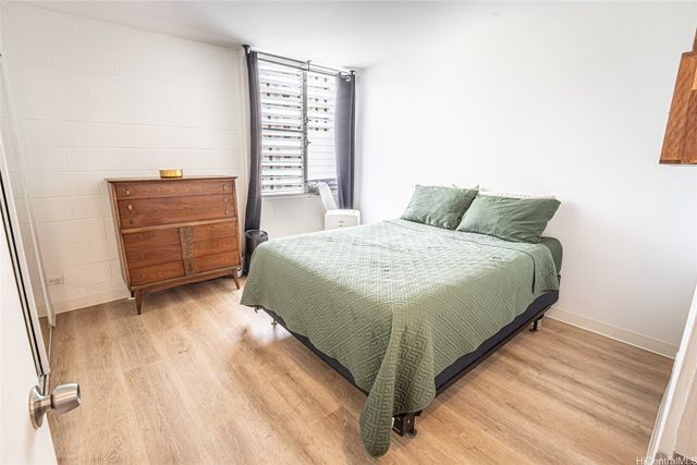 1128 Ala Napunani Street 703, Honolulu, HI 96818