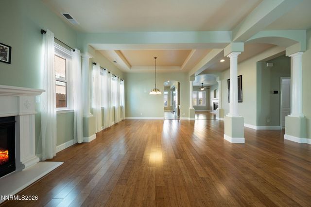 3356 Dog Leg Drive, Minden, NV 89423