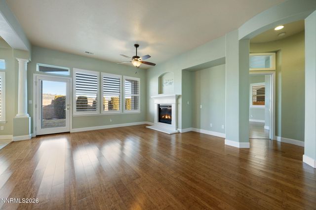 3356 Dog Leg Drive, Minden, NV 89423