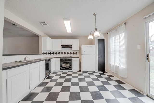 7012 Sorcey Road, Dallas, TX 75249