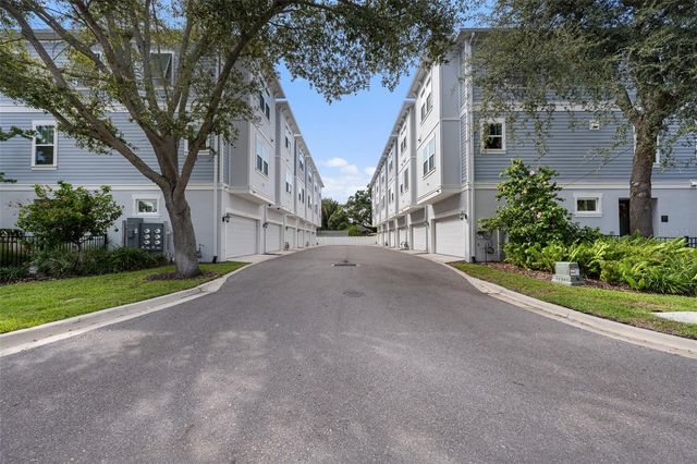 2602 W CLEVELAND STREET 3, Tampa, FL 33609