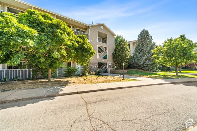 490 E 700 S #B17, Clearfield, UT 84015