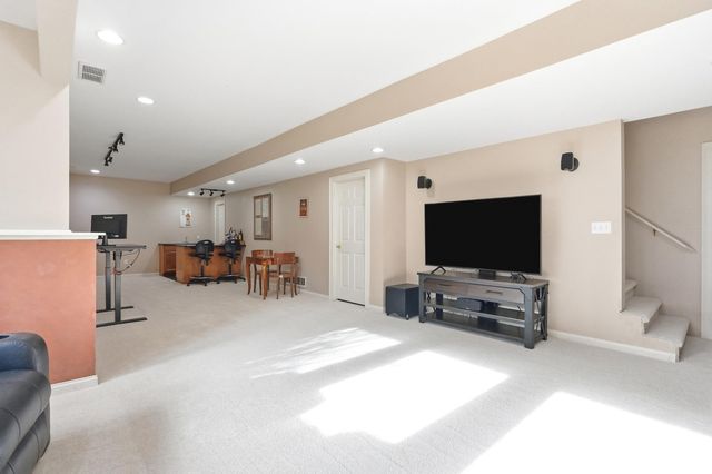 6206 Treasure Cove, Fort Wayne, IN 46835