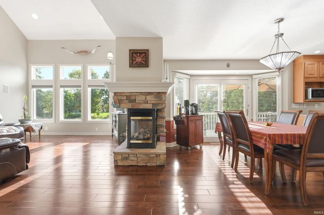 6206 Treasure Cove, Fort Wayne, IN 46835