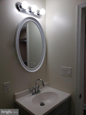 1609 LEE RD, Fort Washington, MD 20744