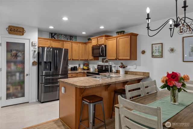 20010 19th Avenue E, Spanaway, WA 98387