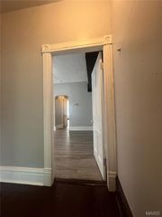 3137 Chippewa Street 2F, St Louis, MO 63118