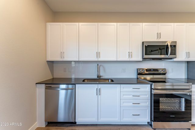 432 S 32nd Street 131, Mesa, AZ 85204