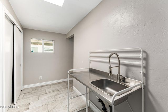 1439 E HATCHER Road, Phoenix, AZ 85020