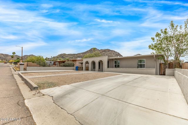 1439 E HATCHER Road, Phoenix, AZ 85020