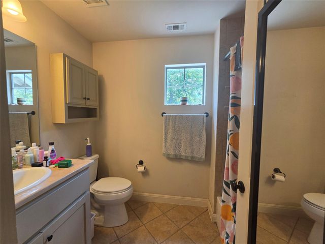 408 W Croslin ST, Austin, TX 78752