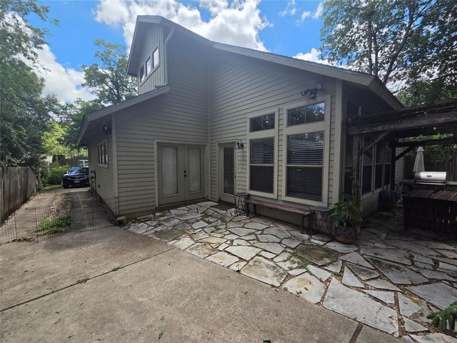 408 W Croslin ST, Austin, TX 78752