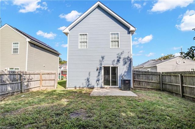 425 Culloden ST, Suffolk, VA 23434