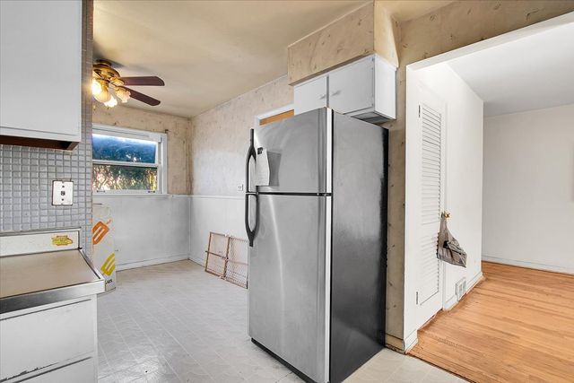 6735 N Lawndale Avenue, Lincolnwood, IL 60712