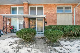 6735 N Lawndale Avenue, Lincolnwood, IL 60712