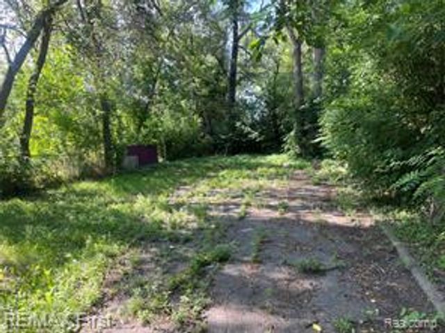 15010 Lappin Street, Detroit, MI 48205
