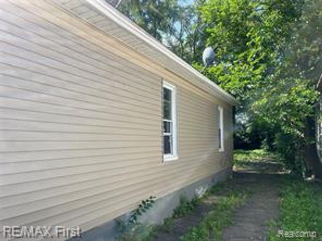 15010 Lappin Street, Detroit, MI 48205