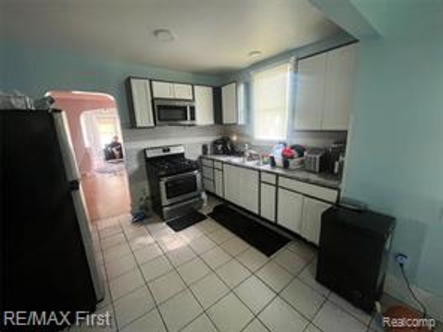 15010 Lappin Street, Detroit, MI 48205