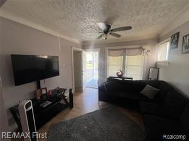 15010 Lappin Street, Detroit, MI 48205