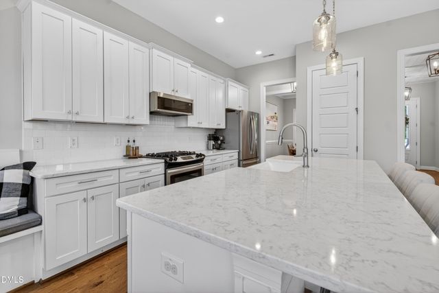 1104 Lassiter Hill Lane, Fuquay Varina, NC 27526