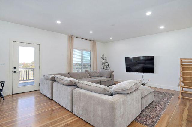 224 W Cinton St Street, Rogersville, MO 65742