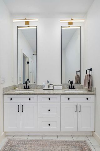 224 W Cinton St Street, Rogersville, MO 65742