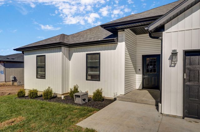 224 W Cinton St Street, Rogersville, MO 65742