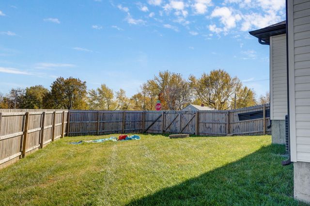 224 W Cinton St Street, Rogersville, MO 65742