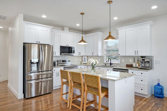 224 W Cinton St Street, Rogersville, MO 65742