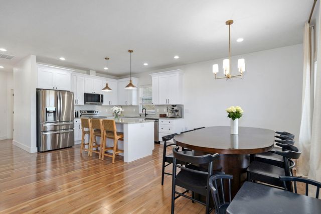 224 W Cinton St Street, Rogersville, MO 65742