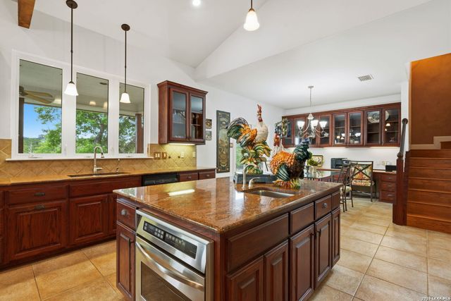 109 Ranch View, Boerne, TX 78006