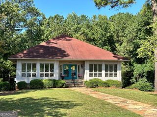 1251 Club Drive, Bishop, GA 30621